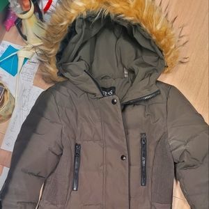 Guess coat size S